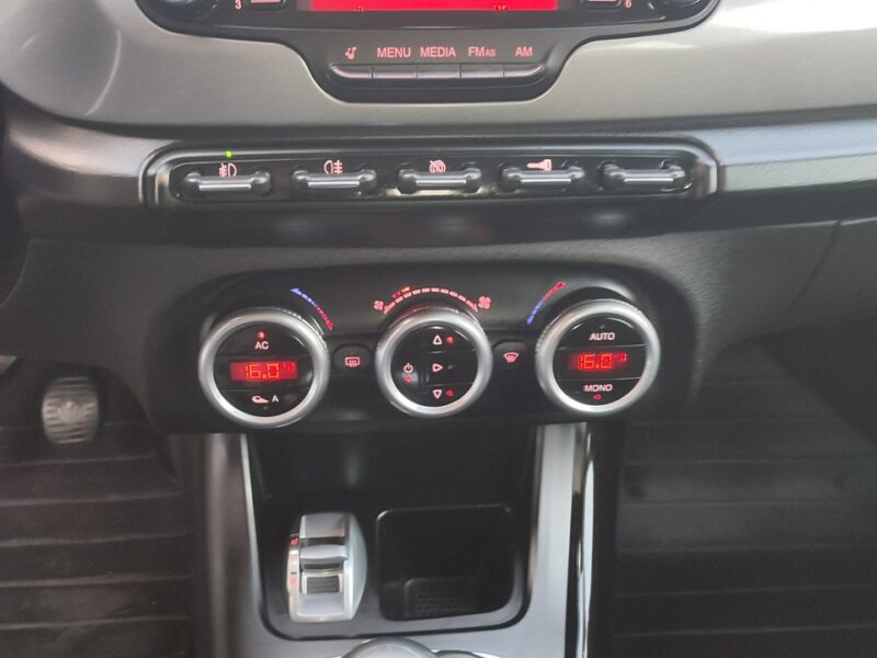 Alfa Romeo Giulietta GAZ salon RP zadbana serwis Gwarancja