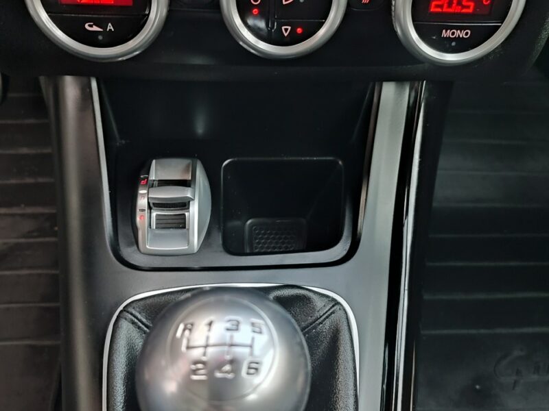 Alfa Romeo Giulietta GAZ salon RP zadbana serwis Gwarancja