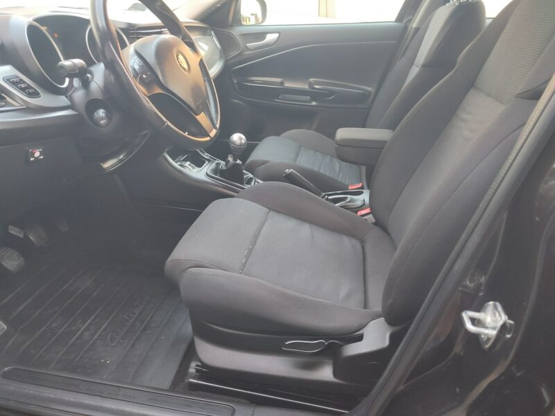 Alfa Romeo Giulietta GAZ salon RP zadbana serwis Gwarancja