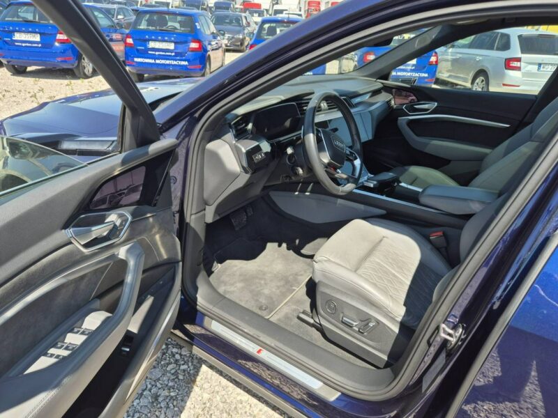 Audi e-tron