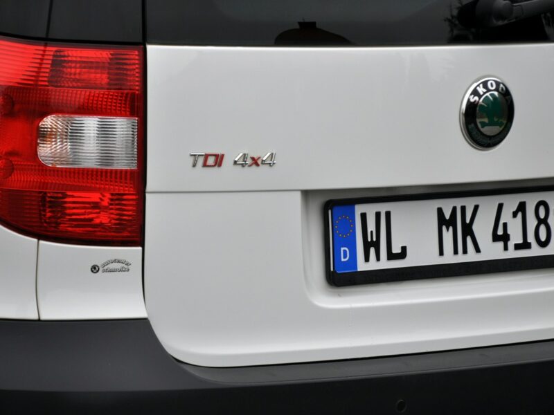 Škoda Yeti 2.0TDI(170KM)*4x4*Xenon*Navi*Panorama*Klimatronik*Reling*Welur*Alu17" I (2009-)