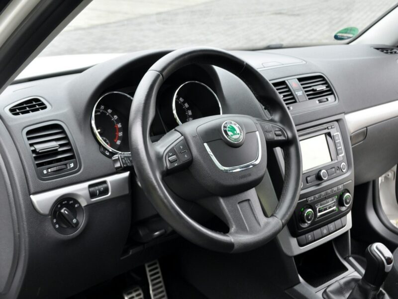 Škoda Yeti 2.0TDI(170KM)*4x4*Xenon*Navi*Panorama*Klimatronik*Reling*Welur*Alu17" I (2009-)