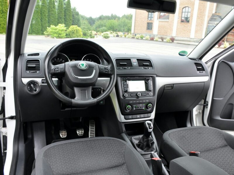 Škoda Yeti 2.0TDI(170KM)*4x4*Xenon*Navi*Panorama*Klimatronik*Reling*Welur*Alu17" I (2009-)