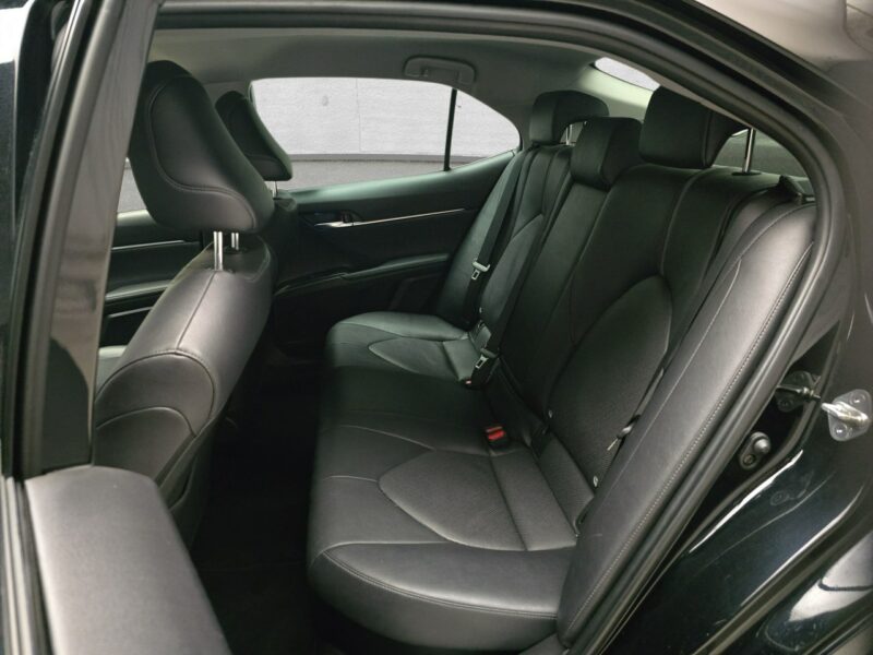 Toyota Camry IX (2018-)
