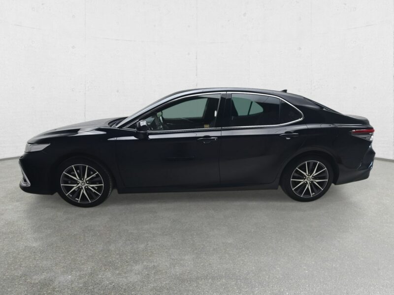 Toyota Camry IX (2018-)