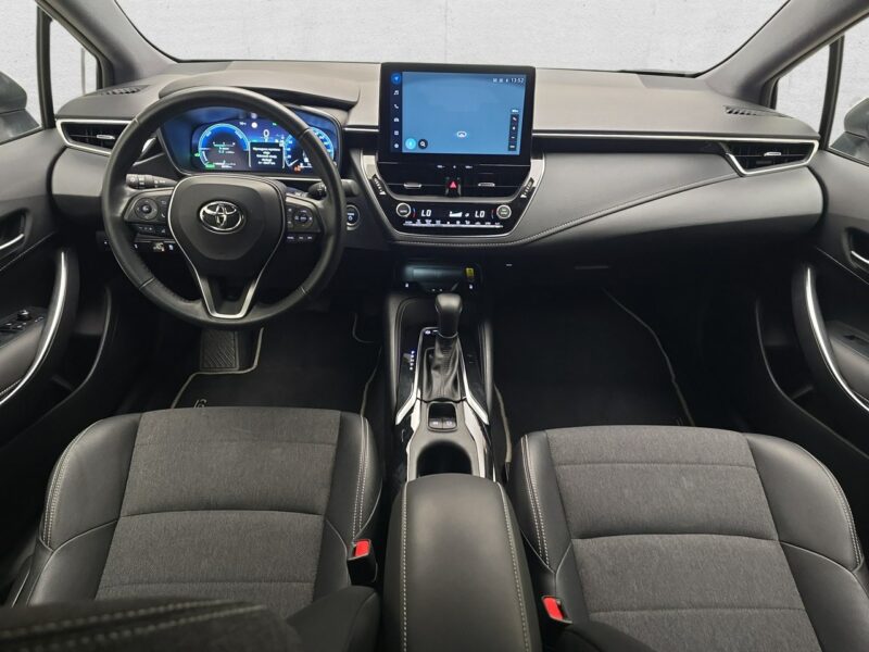 Toyota Corolla Seria E16 (2012-)