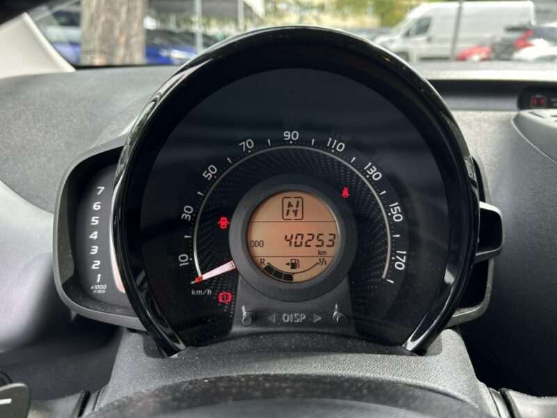 Toyota Aygo 1.0 VVTi 72KM X-PLAY TECH STYLE, salon Polska, gwarancja, II (2014-)