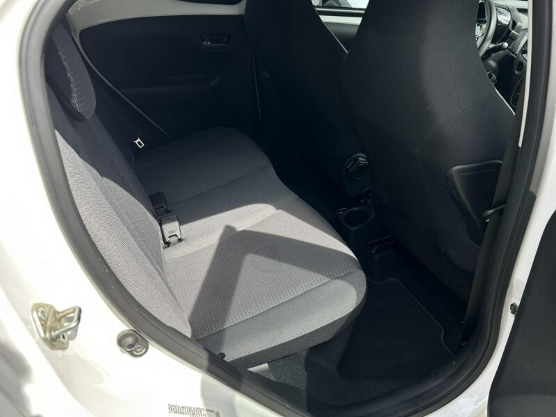 Toyota Aygo 1.0 VVTi 72KM X-PLAY TECH STYLE, salon Polska, gwarancja, II (2014-)