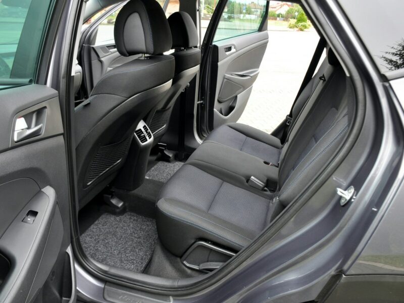 Hyundai Tucson 2.0CRDi(136KM)*4WD*Led*Navi*Kamera*Grzana Kierowni*Welur*Reling*Alu17" III (2015-2020)