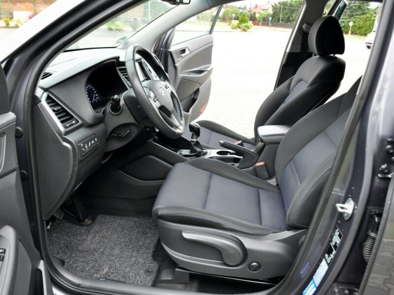 Hyundai Tucson 2.0CRDi(136KM)*4WD*Led*Navi*Kamera*Grzana Kierowni*Welur*Reling*Alu17" III (2015-2020)