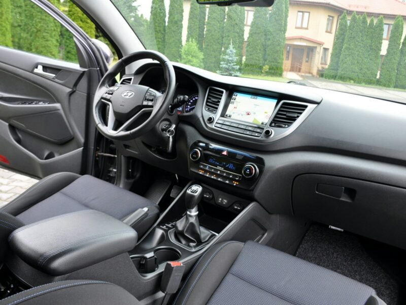 Hyundai Tucson 2.0CRDi(136KM)*4WD*Led*Navi*Kamera*Grzana Kierowni*Welur*Reling*Alu17" III (2015-2020)