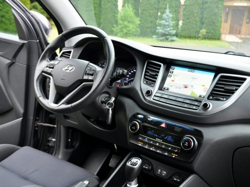 Hyundai Tucson 2.0CRDi(136KM)*4WD*Led*Navi*Kamera*Grzana Kierowni*Welur*Reling*Alu17" III (2015-2020)