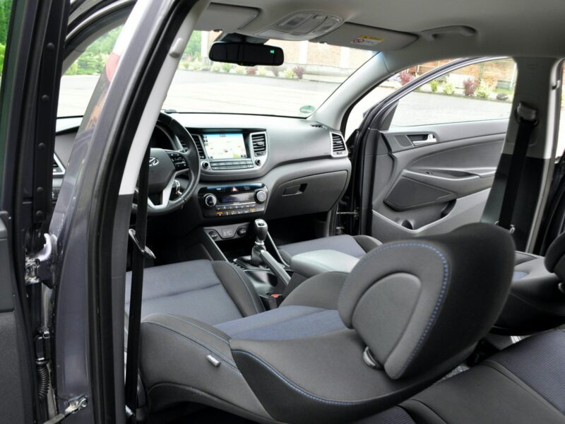Hyundai Tucson 2.0CRDi(136KM)*4WD*Led*Navi*Kamera*Grzana Kierowni*Welur*Reling*Alu17" III (2015-2020)