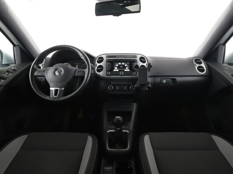 Volkswagen Tiguan 4X4 160KM Navi Klimatyzacja Panorama Podgrzewane fotele Czujniki parko I (2007-2016)