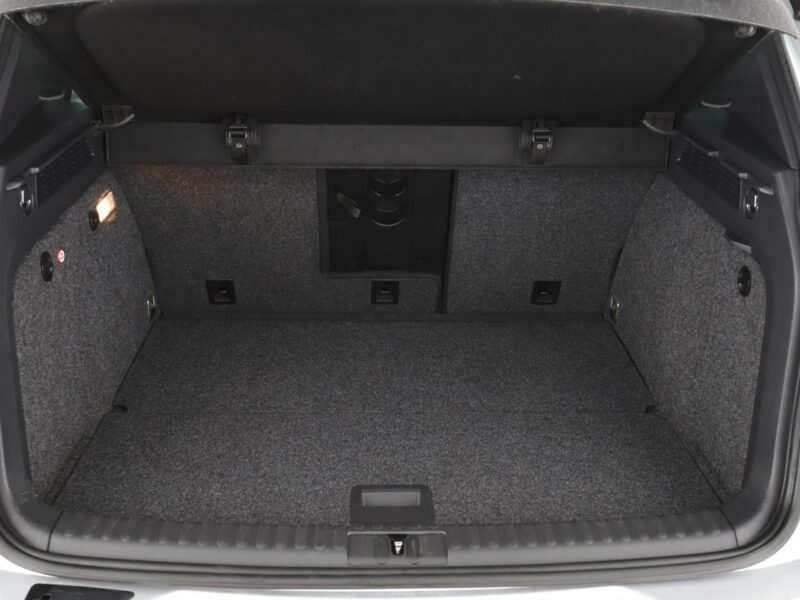 Volkswagen Tiguan 4X4 160KM Navi Klimatyzacja Panorama Podgrzewane fotele Czujniki parko I (2007-2016)