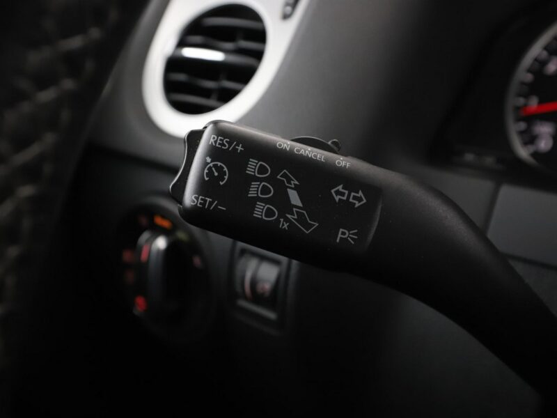 Volkswagen Tiguan 4X4 160KM Navi Klimatyzacja Panorama Podgrzewane fotele Czujniki parko I (2007-2016)