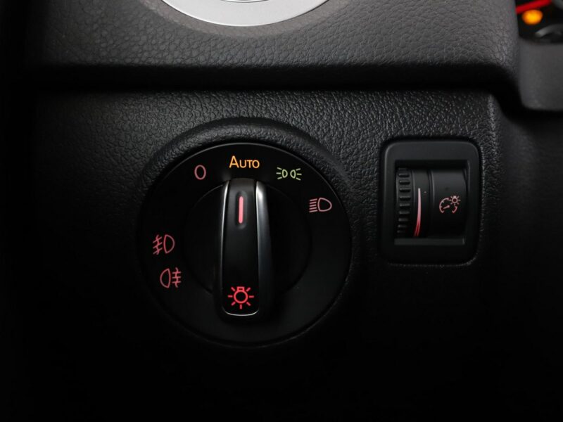 Volkswagen Tiguan 4X4 160KM Navi Klimatyzacja Panorama Podgrzewane fotele Czujniki parko I (2007-2016)