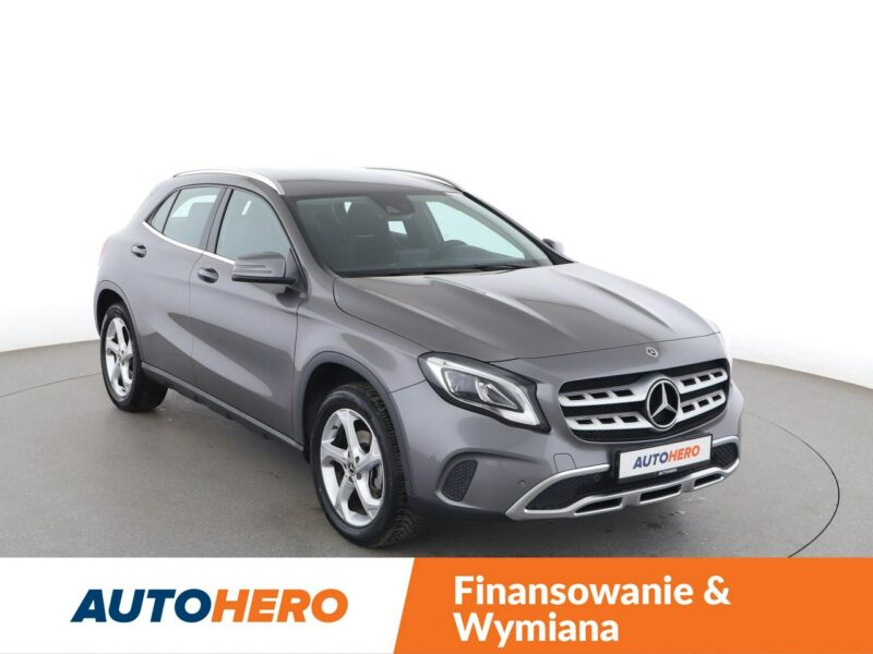 Mercedes GLA 180 FV23% automat półskóra navi kamera tempomat klima-auto