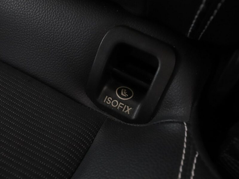 Mercedes GLA 180 FV23% automat półskóra navi kamera tempomat klima-auto