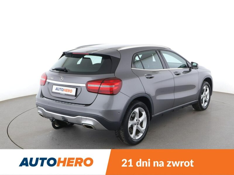 Mercedes GLA 180 FV23% automat półskóra navi kamera tempomat klima-auto