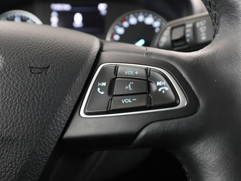 Ford EcoSport navi klimatyzacja czujniki parkowania grzane fotele kierownica i szyba II (2013-)