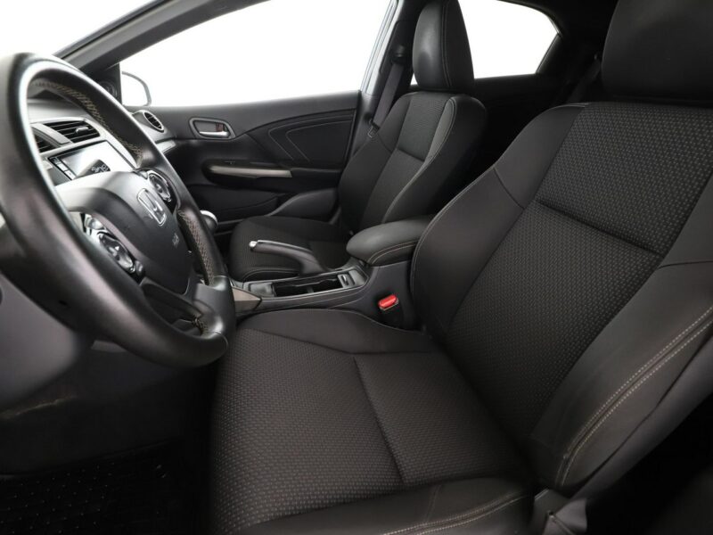 Honda Civic klima auto kamera cofania grzane fotele ADAS IX (2011-)