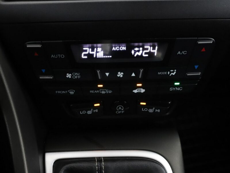 Honda Civic klima auto kamera cofania grzane fotele ADAS IX (2011-)