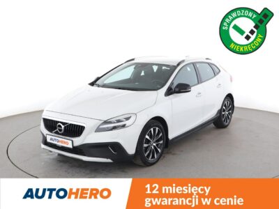 Volvo V40 Cross Country CrossCountry T3 Momentum automat skóra grzane fotele PDC-kamera tempom
