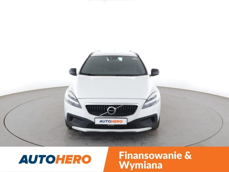 Volvo V40 Cross Country CrossCountry T3 Momentum automat skóra grzane fotele PDC-kamera tempom