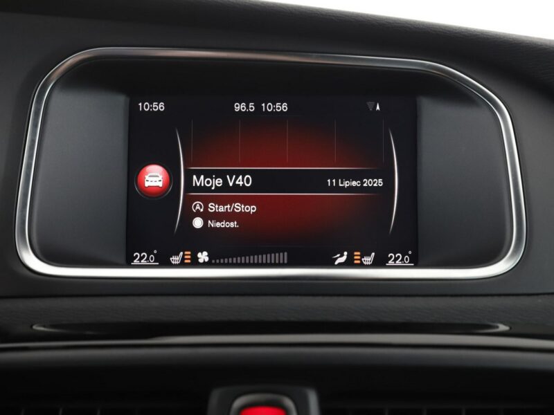 Volvo V40 Cross Country CrossCountry T3 Momentum automat skóra grzane fotele PDC-kamera tempom