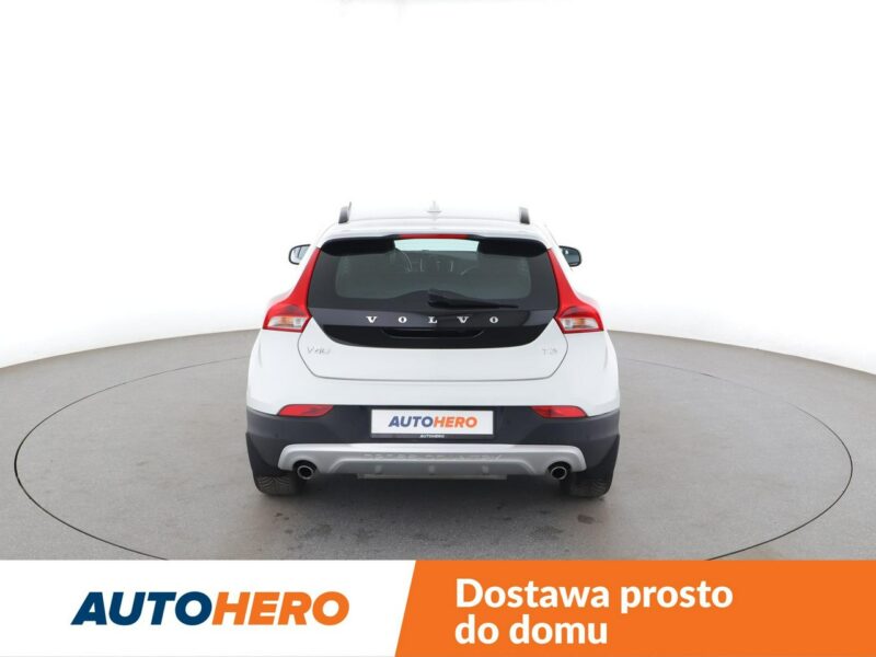 Volvo V40 Cross Country CrossCountry T3 Momentum automat skóra grzane fotele PDC-kamera tempom