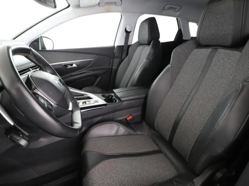 Peugeot 3008 Allure automat navi półskóra PDC FullLED tempomat II (2016-)