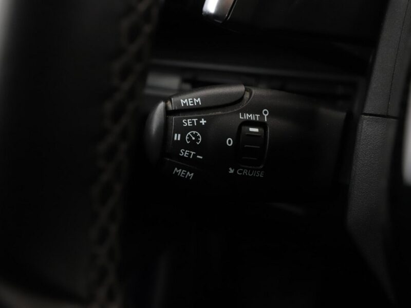 Peugeot 3008 Allure automat navi półskóra PDC FullLED tempomat II (2016-)