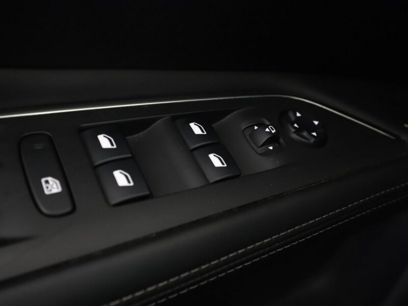 Peugeot 3008 Allure automat navi półskóra PDC FullLED tempomat II (2016-)