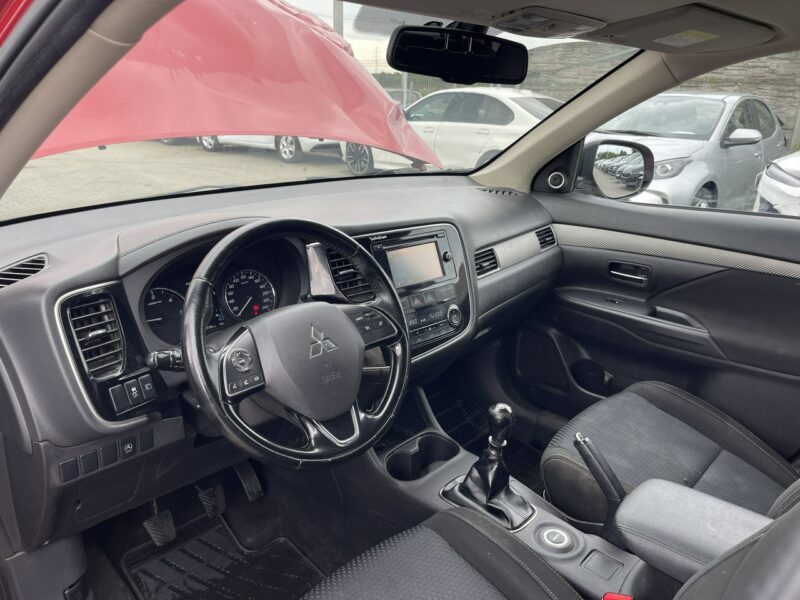 Mitsubishi Outlander 4x4 Klimatronik Kamera 7 osobowy III (2012-)