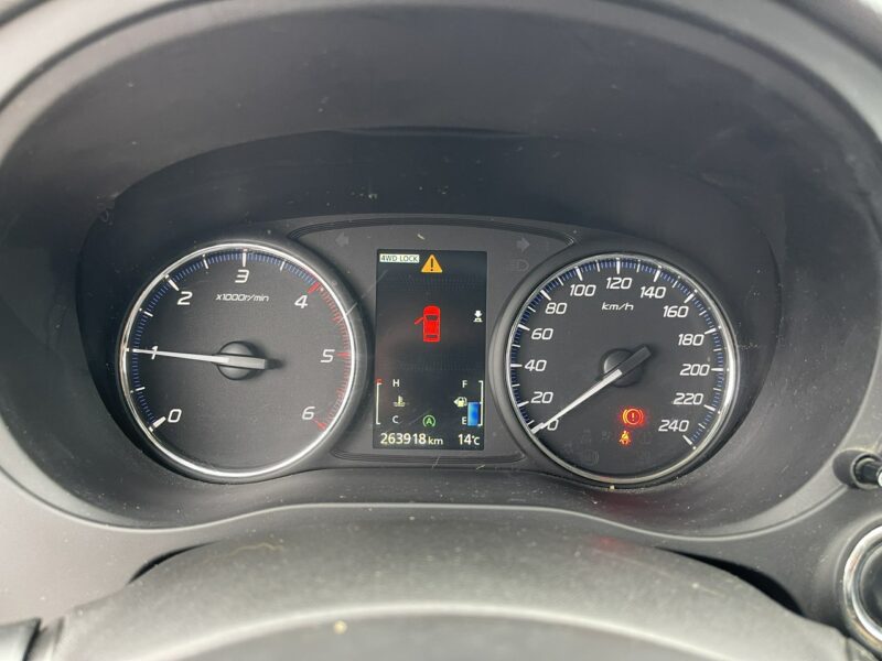 Mitsubishi Outlander 4x4 Klimatronik Kamera 7 osobowy III (2012-)