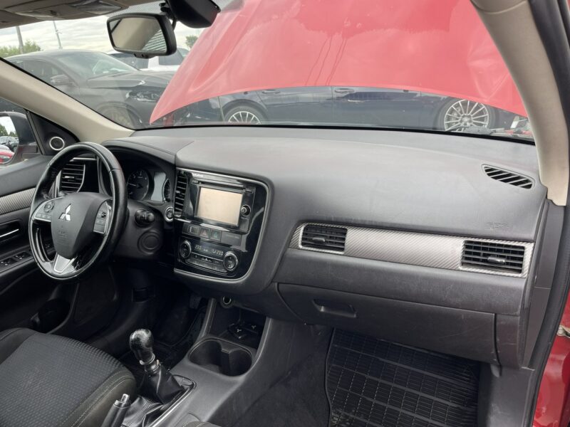 Mitsubishi Outlander 4x4 Klimatronik Kamera 7 osobowy III (2012-)
