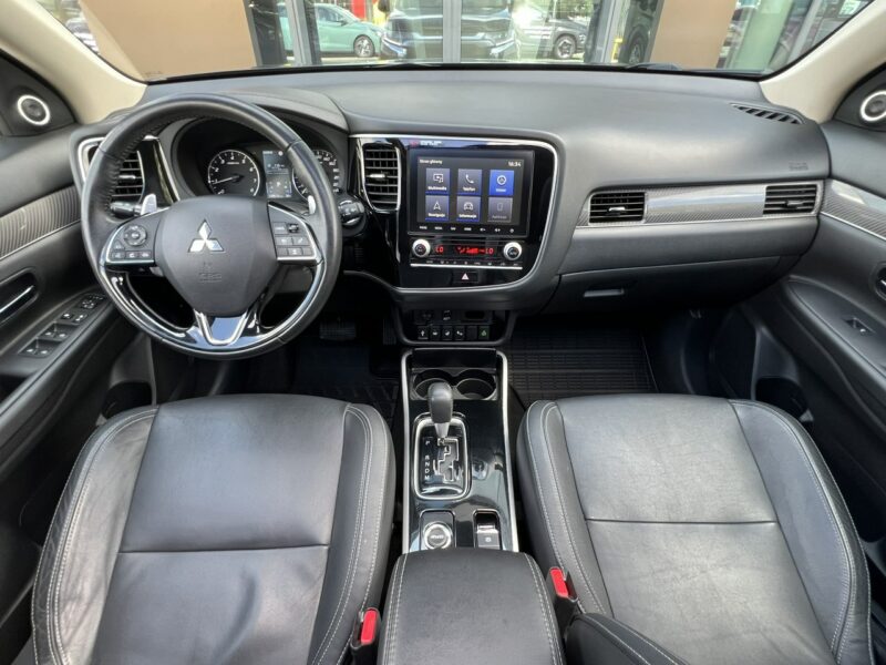 Mitsubishi Outlander 2.0 150KM 4WD CVT Instyle Plus 7os. Pierwszy wł. Skóra Panorama FV23 III (2012-)