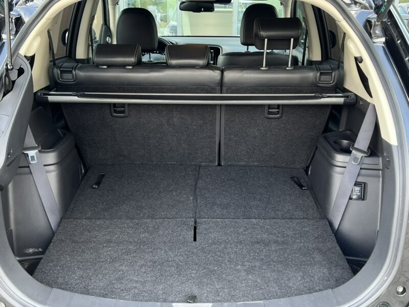 Mitsubishi Outlander 2.0 150KM 4WD CVT Instyle Plus 7os. Pierwszy wł. Skóra Panorama FV23 III (2012-)