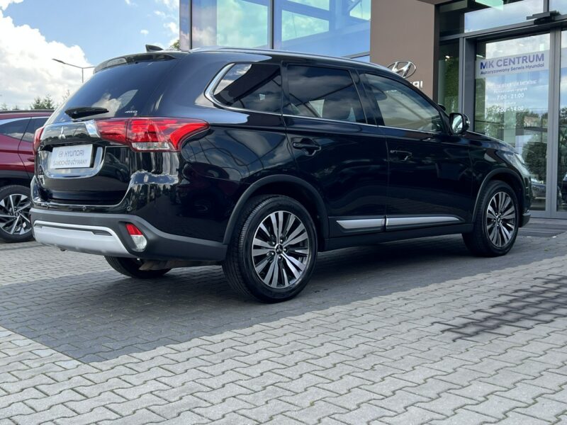 Mitsubishi Outlander 2.0 150KM 4WD CVT Instyle Plus 7os. Pierwszy wł. Skóra Panorama FV23 III (2012-)