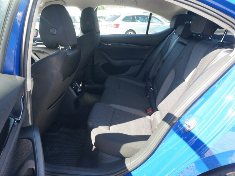 Škoda Octavia 2.0 TDI/115 KM Ambition Salon PL Fvat 23% PO7WP63 ## IV (2020-)