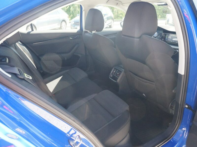 Škoda Octavia 2.0 TDI/115 KM Ambition Salon PL Fvat 23% PO7WP63 ## IV (2020-)