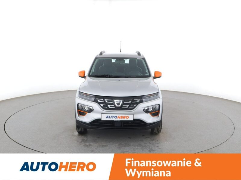 Dacia spring skóra navi LED kamera i czujniki parkowania