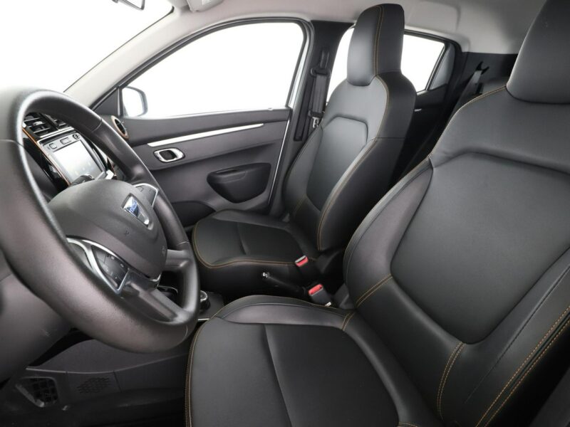 Dacia spring skóra navi LED kamera i czujniki parkowania