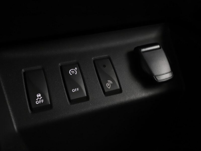 Dacia spring skóra navi LED kamera i czujniki parkowania