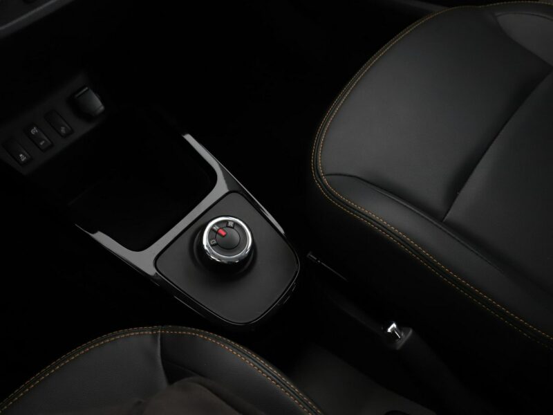 Dacia spring skóra navi LED kamera i czujniki parkowania