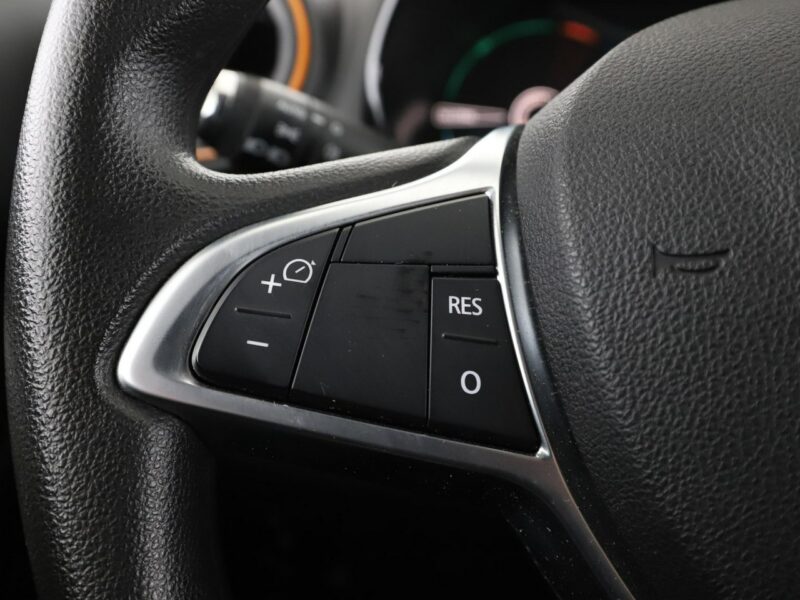 Dacia spring skóra navi LED kamera i czujniki parkowania