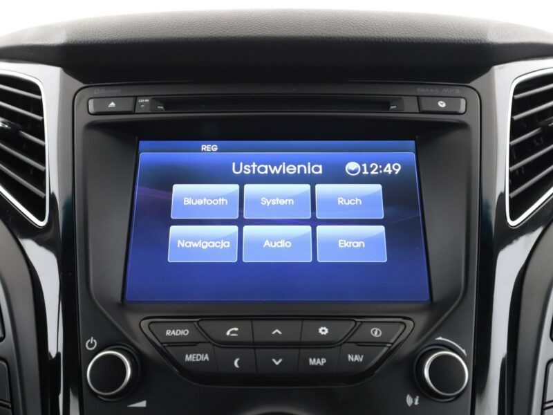 Hyundai i40 grzane fotele navi PDC-kamera hak tempomat xenon