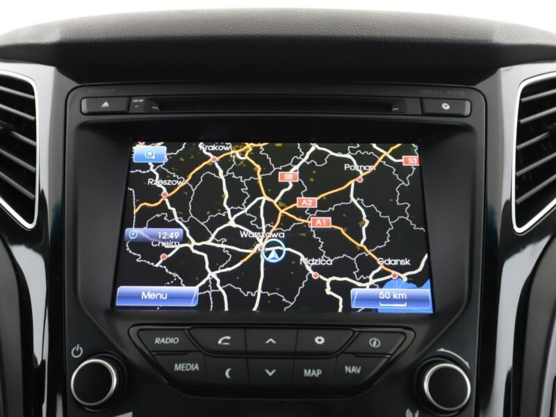 Hyundai i40 grzane fotele navi PDC-kamera hak tempomat xenon