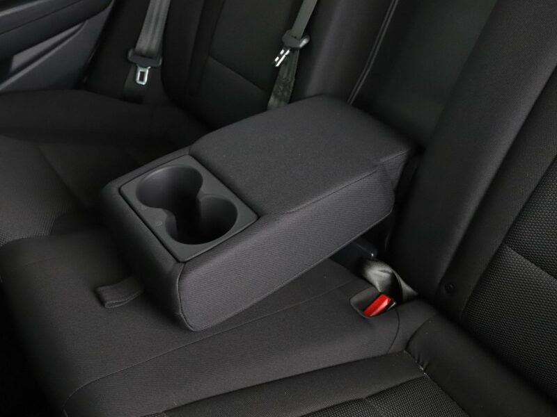 Hyundai i40 grzane fotele navi PDC-kamera hak tempomat xenon